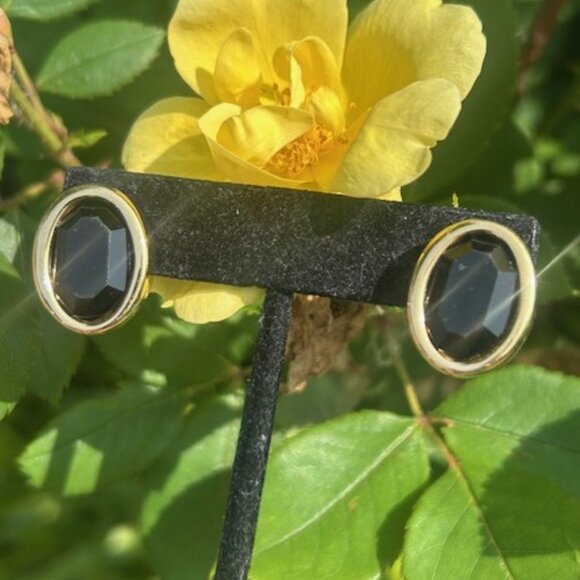 S.A.L SWAROVSKI Black Oval Crystal Gold Tone EARRINGS - Picture 4 of 7